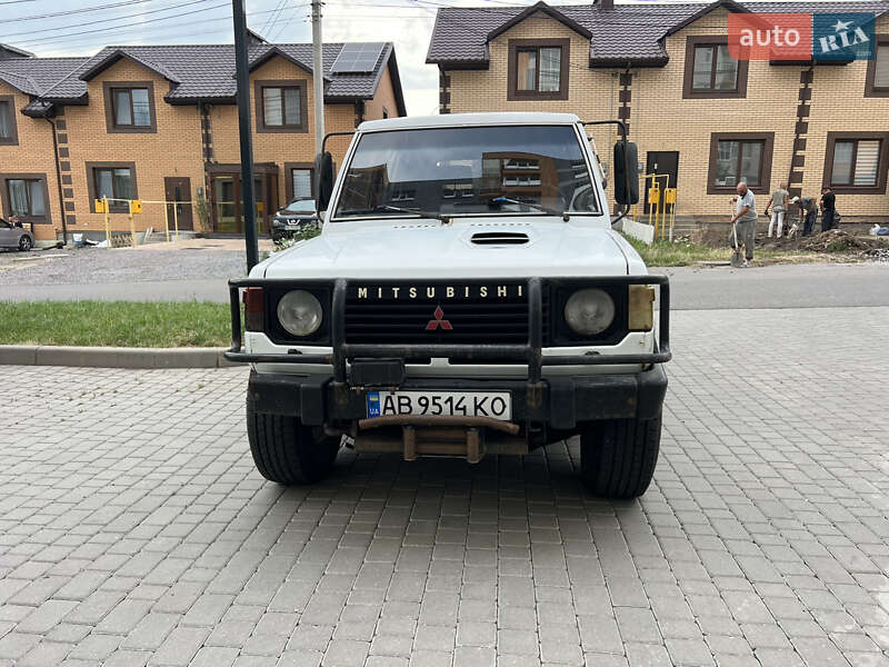 Позашляховик / Кросовер Mitsubishi Pajero 1988 в Вінниці