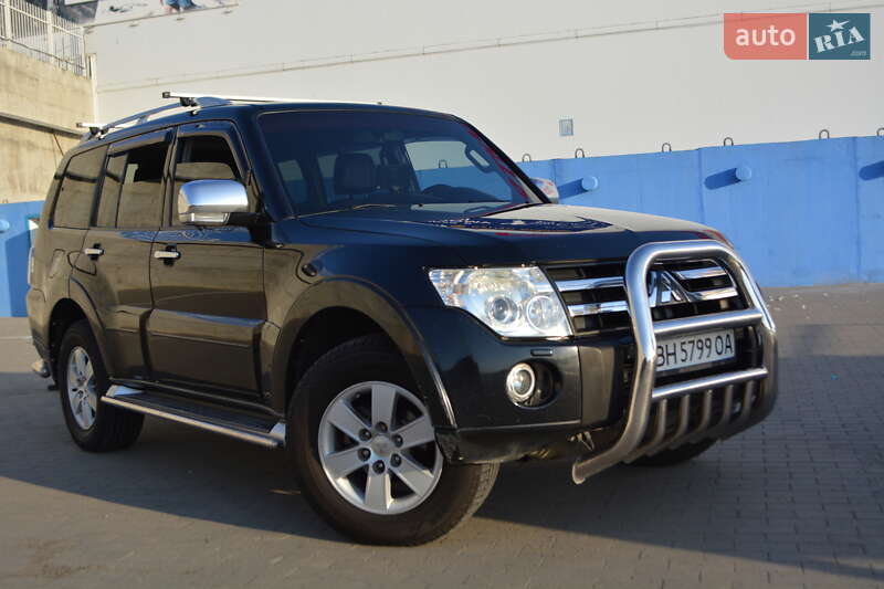 Внедорожник / Кроссовер Mitsubishi Pajero 2007 в Одессе