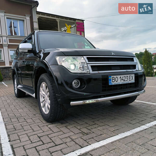 Mitsubishi Pajero 2014