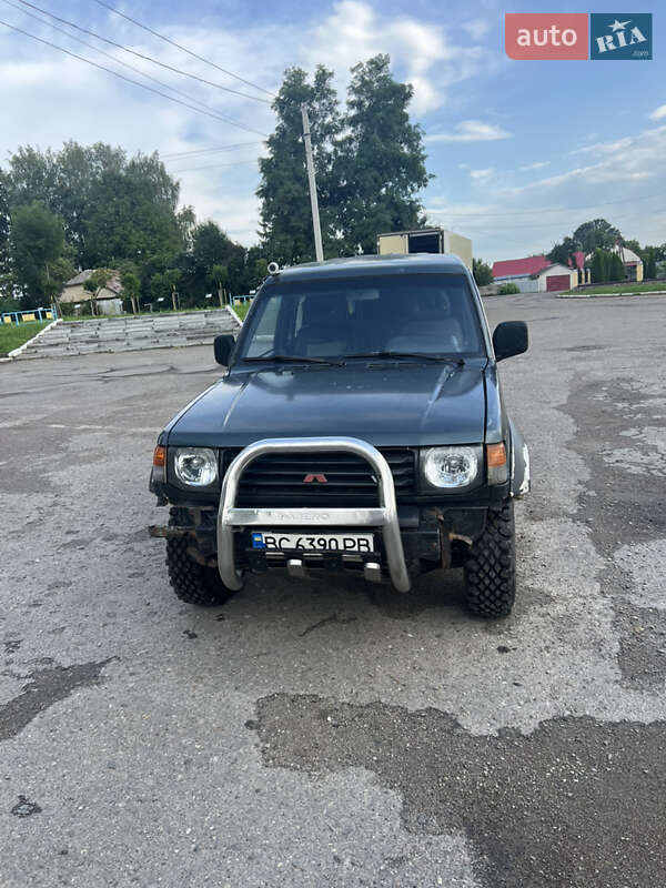 Внедорожник / Кроссовер Mitsubishi Pajero 1997 в Львове