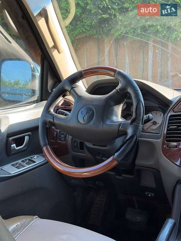 Внедорожник / Кроссовер Mitsubishi Pajero 2006 в Ивано-Франковске