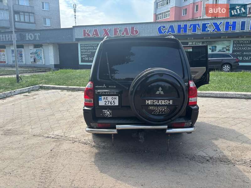 Внедорожник / Кроссовер Mitsubishi Pajero 2004 в Золотоноше
