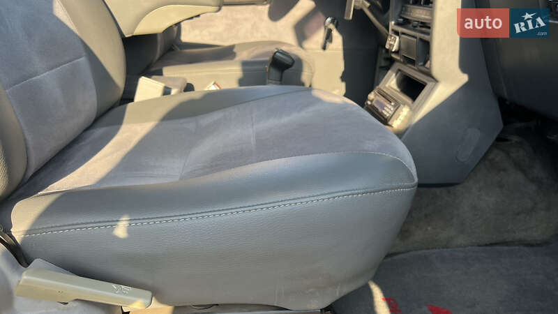 Внедорожник / Кроссовер Mitsubishi Pajero 1988 в Днепре фото 16 Внедорожник / Кроссовер Mitsubishi Pajero 1988 в Днепре