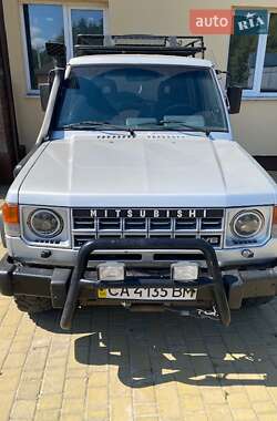 Позашляховик / Кросовер Mitsubishi Pajero 1990 в Черкасах