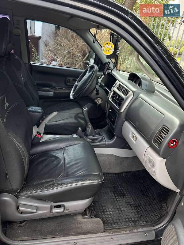 Внедорожник / Кроссовер Mitsubishi Pajero 2007 в Киеве