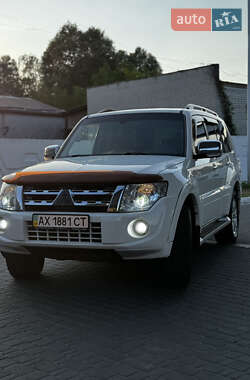 Внедорожник / Кроссовер Mitsubishi Pajero 2012 в Днепре