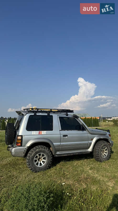 Позашляховик / Кросовер Mitsubishi Pajero 1992 в Ужгороді