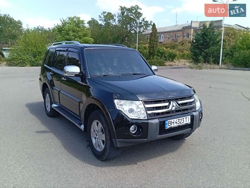 Mitsubishi Pajero 2007