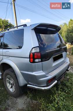 Внедорожник / Кроссовер Mitsubishi Pajero 2006 в 