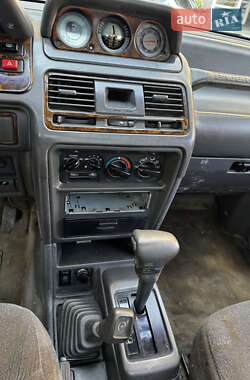 Внедорожник / Кроссовер Mitsubishi Pajero 1998 в 