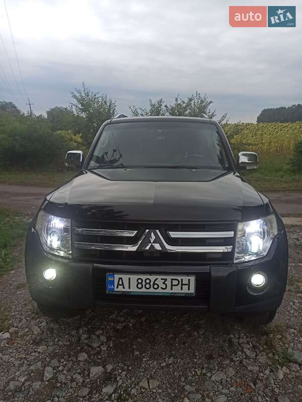 Mitsubishi Pajero 2008