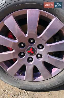 Внедорожник / Кроссовер Mitsubishi Pajero 2008 в 