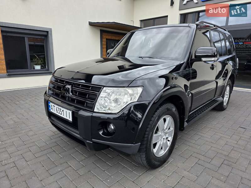 Внедорожник / Кроссовер Mitsubishi Pajero 2007 в 
