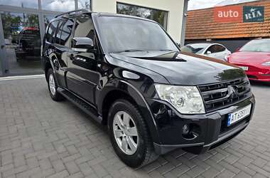 Внедорожник / Кроссовер Mitsubishi Pajero 2007 в 