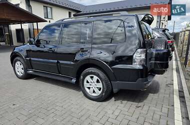 Внедорожник / Кроссовер Mitsubishi Pajero 2007 в 