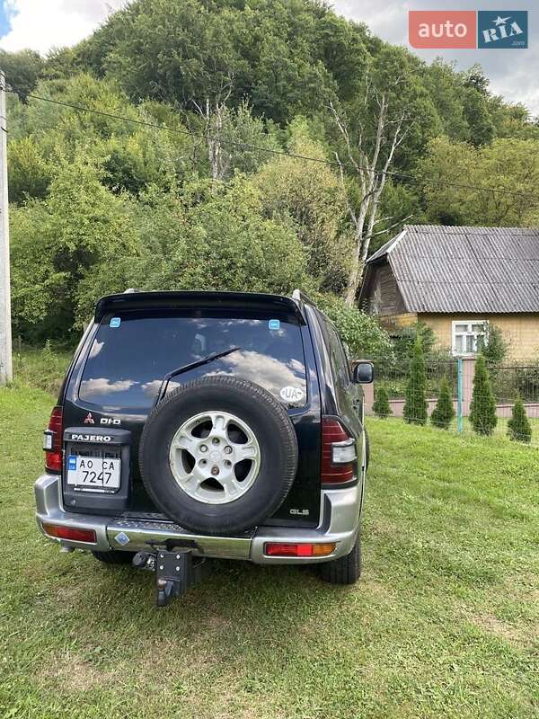 Внедорожник / Кроссовер Mitsubishi Pajero 2000 в 