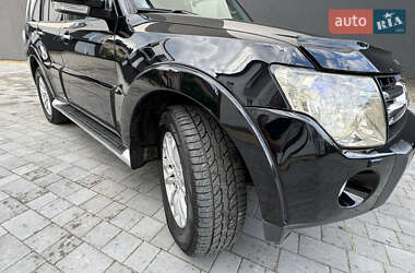 Внедорожник / Кроссовер Mitsubishi Pajero 2007 в 