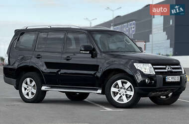 Внедорожник / Кроссовер Mitsubishi Pajero 2008 в 