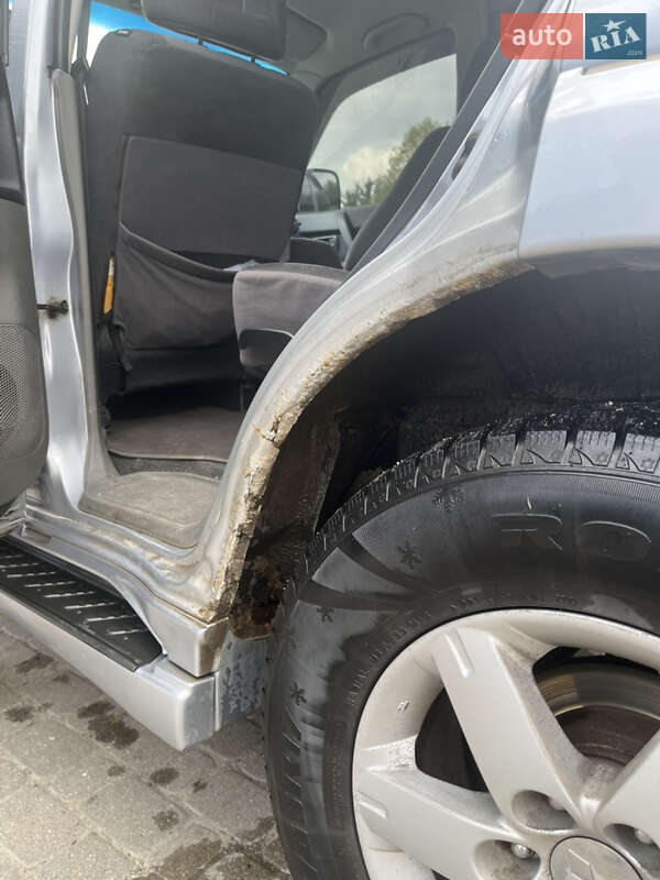 Внедорожник / Кроссовер Mitsubishi Pajero 2006 в Дрогобыче