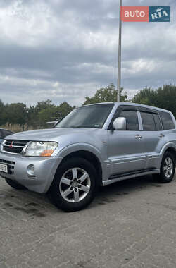 Внедорожник / Кроссовер Mitsubishi Pajero 2006 в 