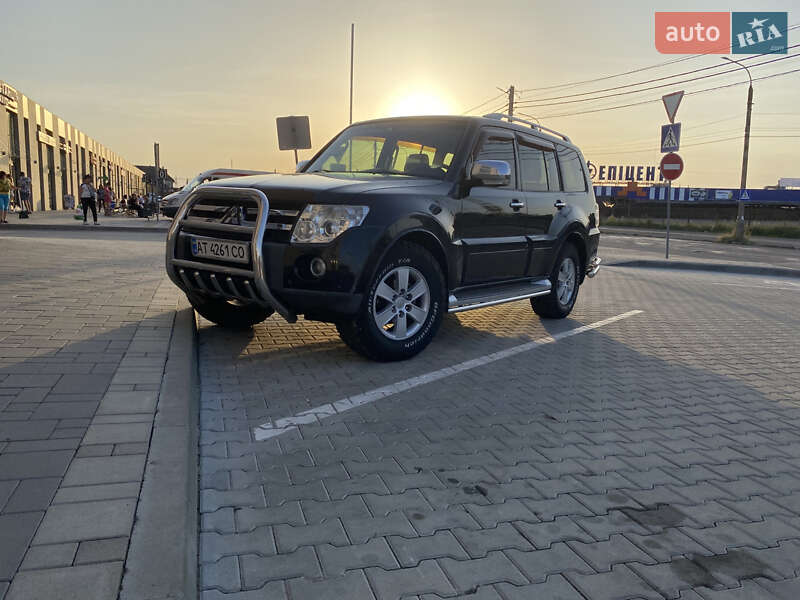 Внедорожник / Кроссовер Mitsubishi Pajero 2007 в 