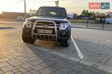 Внедорожник / Кроссовер Mitsubishi Pajero 2007 в 