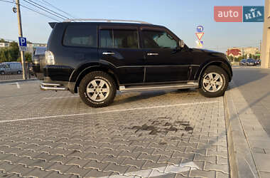 Внедорожник / Кроссовер Mitsubishi Pajero 2007 в 