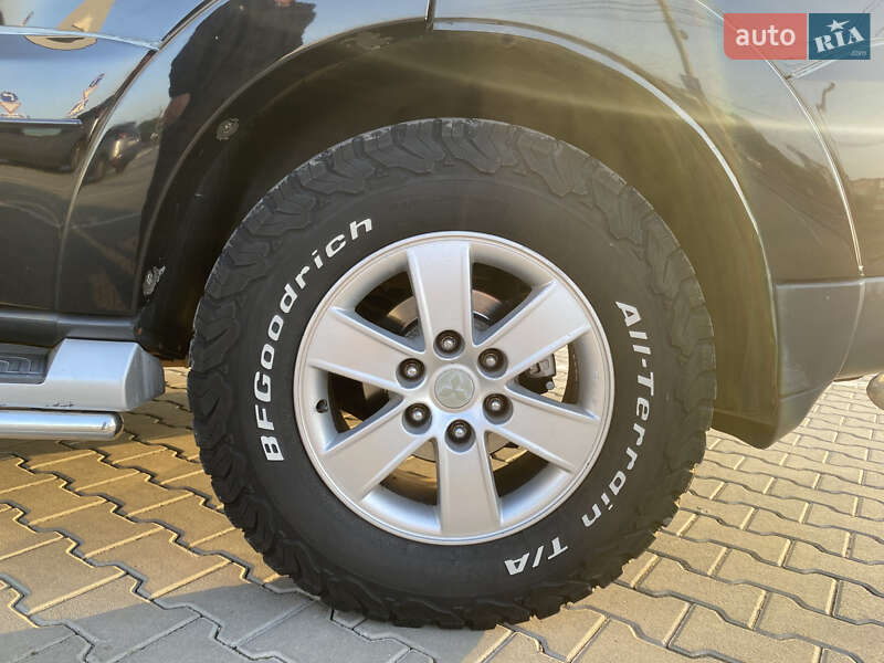 Позашляховик / Кросовер Mitsubishi Pajero 2007 в Калуші фото 9 Позашляховик / Кросовер Mitsubishi Pajero 2007 в Калуші