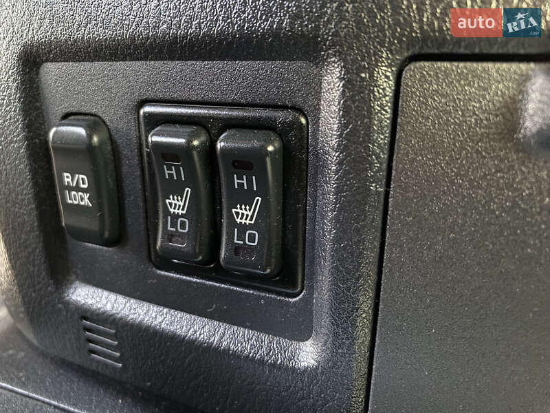 Позашляховик / Кросовер Mitsubishi Pajero 2007 в Калуші фото 23 Позашляховик / Кросовер Mitsubishi Pajero 2007 в Калуші