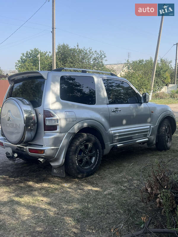 Внедорожник / Кроссовер Mitsubishi Pajero 2000 в Первомайске