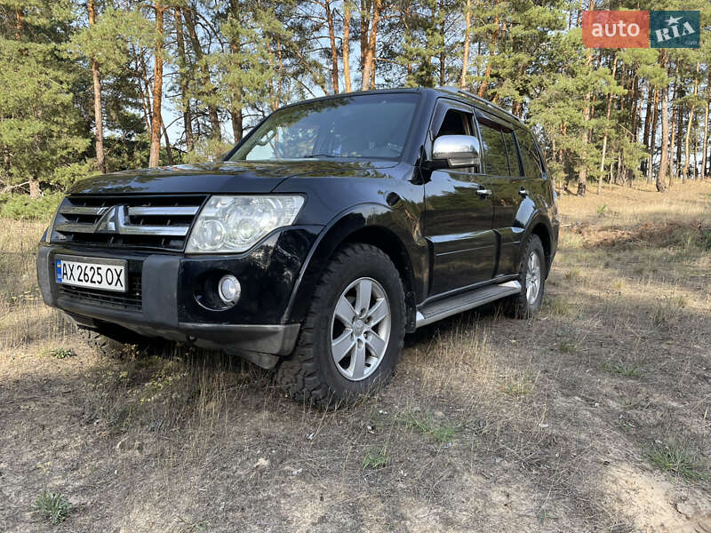 Mitsubishi Pajero 2008