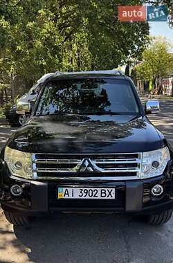 Позашляховик / Кросовер Mitsubishi Pajero 2008 в Києві