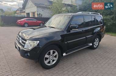 Внедорожник / Кроссовер Mitsubishi Pajero 2008 в 