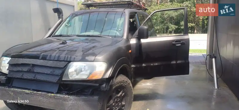 Mitsubishi Pajero 2000