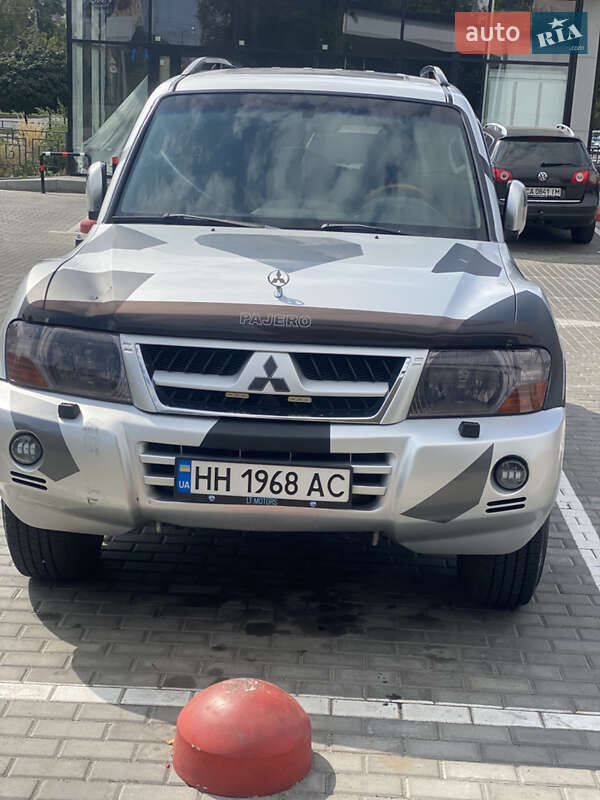 Внедорожник / Кроссовер Mitsubishi Pajero 2003 в Черкассах