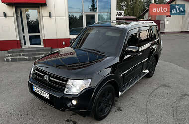 Внедорожник / Кроссовер Mitsubishi Pajero 2008 в 
