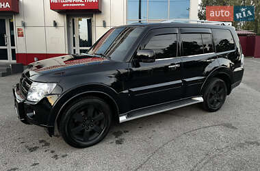 Внедорожник / Кроссовер Mitsubishi Pajero 2008 в 