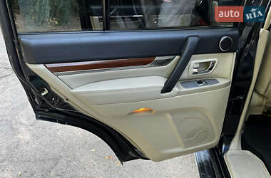 Внедорожник / Кроссовер Mitsubishi Pajero 2008 в 