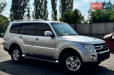 Позашляховик / Кросовер Mitsubishi Pajero 2008 в Охтирці