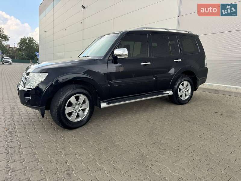 Внедорожник / Кроссовер Mitsubishi Pajero 2007 в Киеве