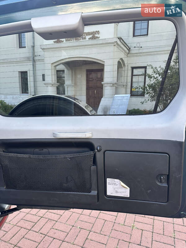 Внедорожник / Кроссовер Mitsubishi Pajero 2000 в Каневе