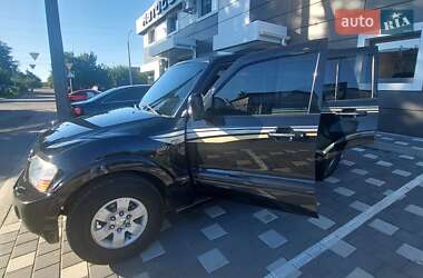 Внедорожник / Кроссовер Mitsubishi Pajero 2007 в 
