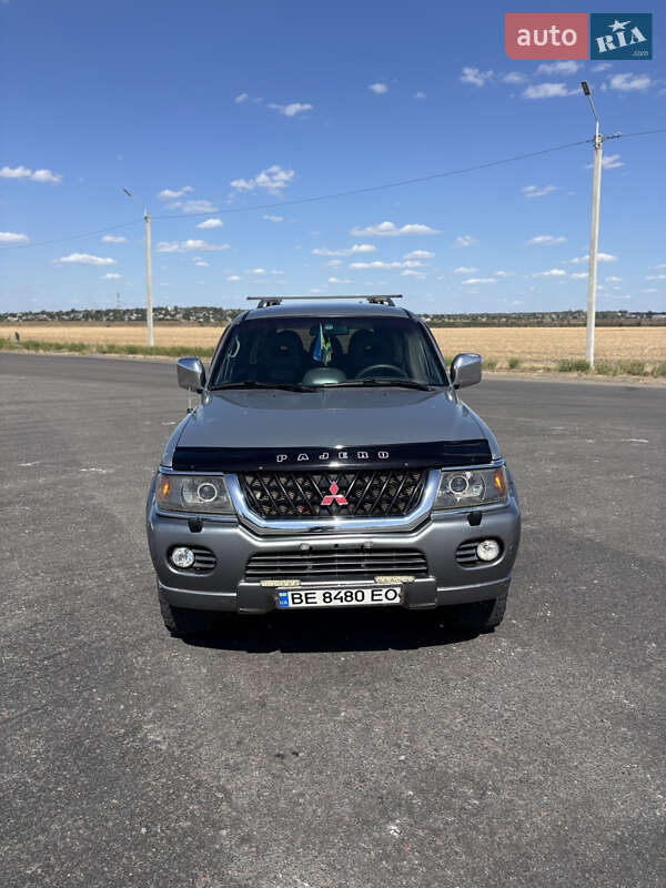 Внедорожник / Кроссовер Mitsubishi Pajero 2000 в Вознесенске