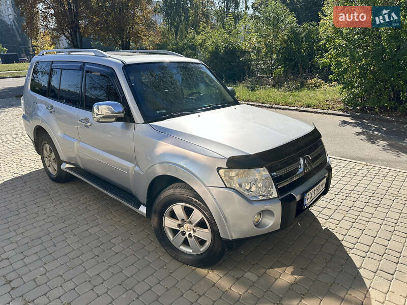 Mitsubishi Pajero 2007