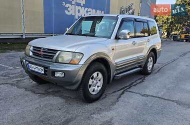 Позашляховик / Кросовер Mitsubishi Pajero 2001 в Києві