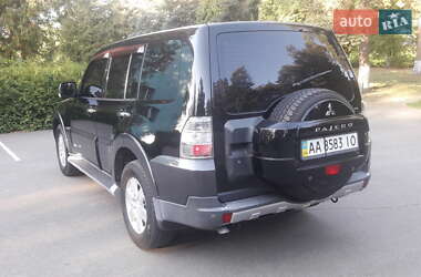 Позашляховик / Кросовер Mitsubishi Pajero 2007 в 
