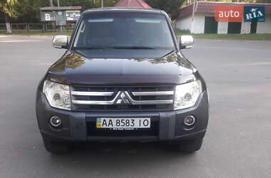 Позашляховик / Кросовер Mitsubishi Pajero 2007 в 