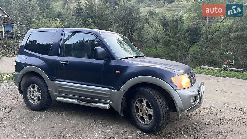 Внедорожник / Кроссовер Mitsubishi Pajero 2002 в Верховине