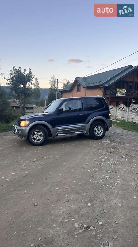 Внедорожник / Кроссовер Mitsubishi Pajero 2002 в Верховине