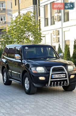 Внедорожник / Кроссовер Mitsubishi Pajero 2001 в 